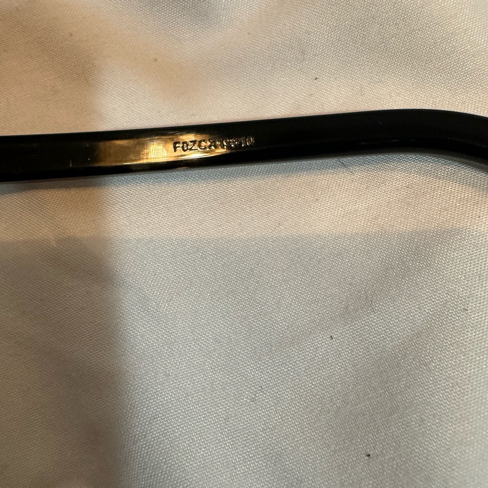 Men’s Saint Laurent sunglasses - Picture 7 of 12